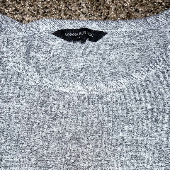 Heather Grey Banana Republic Blouse Size Small - Picture 3 of 4